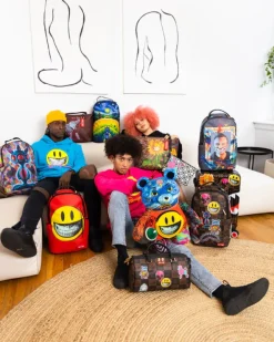 GLOBAL MOGUL POPAGANDA RON ENGLISH EDITION BACKPACK