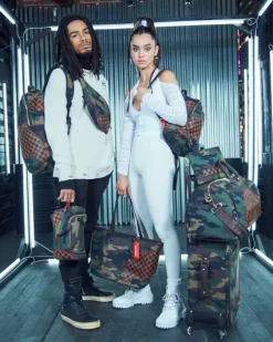 THE PARADOXX SHARK SAVVY CROSSBODY